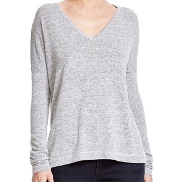 rag & bone Tops - RAG & BONE-OVERSIZED V NECK TOP-SIZE XS